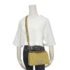 圖片 Chanel 展示品 Boy 菱格羊皮淡金釦掀蓋斜背包-20cm(A67085-芥末綠)