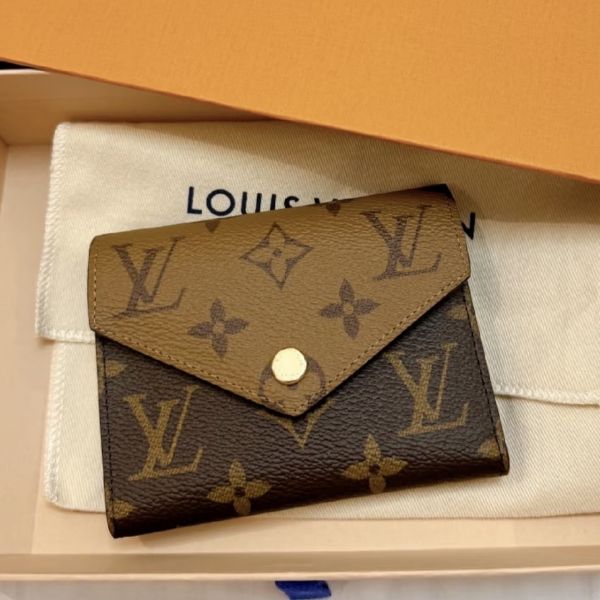 圖片 《現貨最低特價 》Louis Vuitton LV  Victorine 雙色短夾