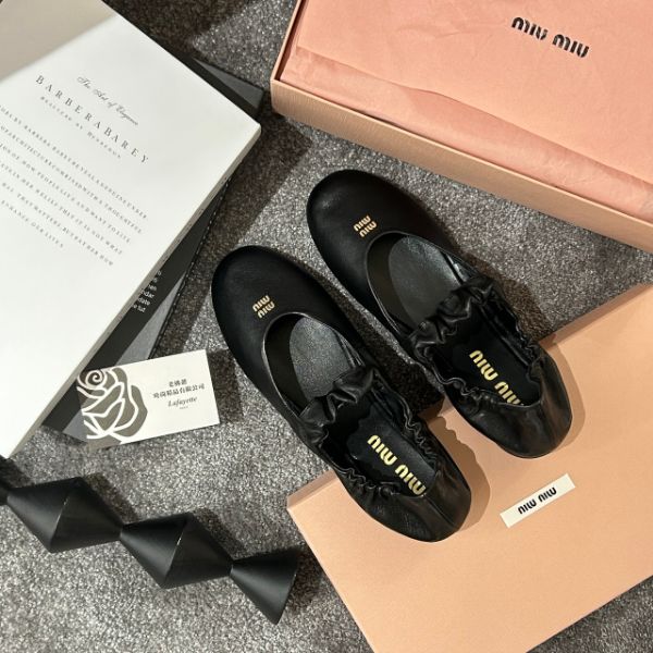 圖片 MIUMIU Ruches 納帕軟皮黑色芭蕾舞鞋