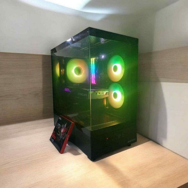 圖片 AMD R7 9700X RTX5070TI   WIFI   50 系列高效能 2K 3A 大作 電競主機 海景房