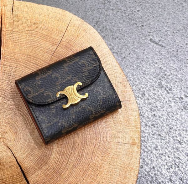 圖片 （預購）CELINE 經典老花三折短夾