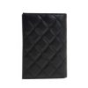 圖片 CHANEL 經典荔枝牛皮菱格紋雙C 金屬LOGO護照夾 (黑色)