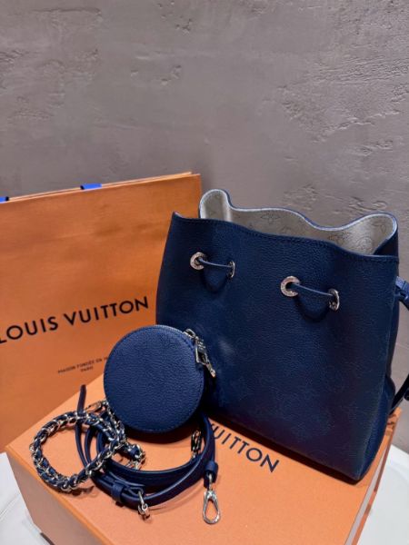 圖片 Louis Vuitton Bella Tote｜月光女神水桶包