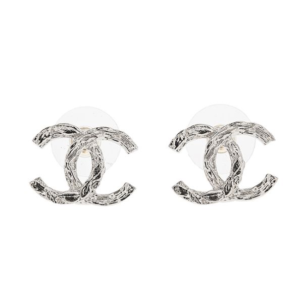 圖片 CHANEL 新款雙C LOGO 樹紋造型穿式耳環 (銀色)