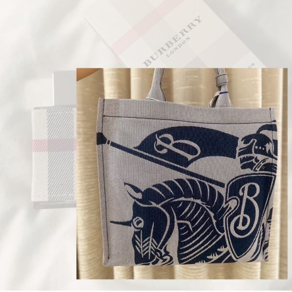 圖片  Burberry 經典戰馬圖騰提包