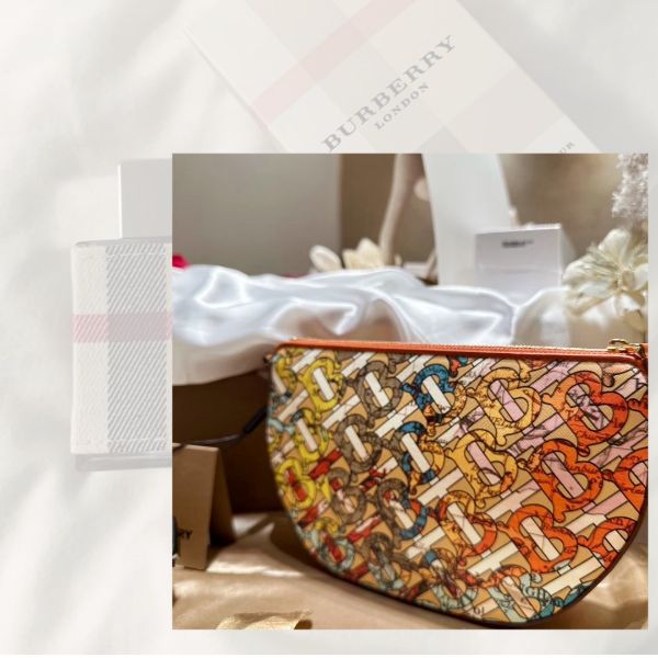 圖片 Burberry 經典滿版肩背包