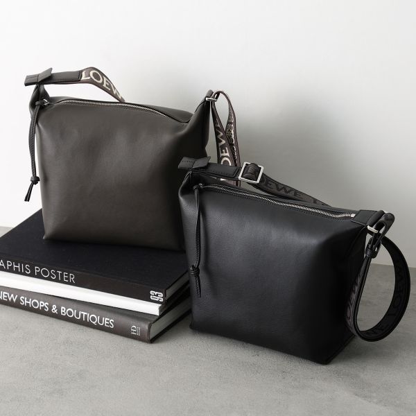 圖片 《我最便宜!全新正品》LOEWE 光滑小牛皮 Cubi 斜背包 深灰色
