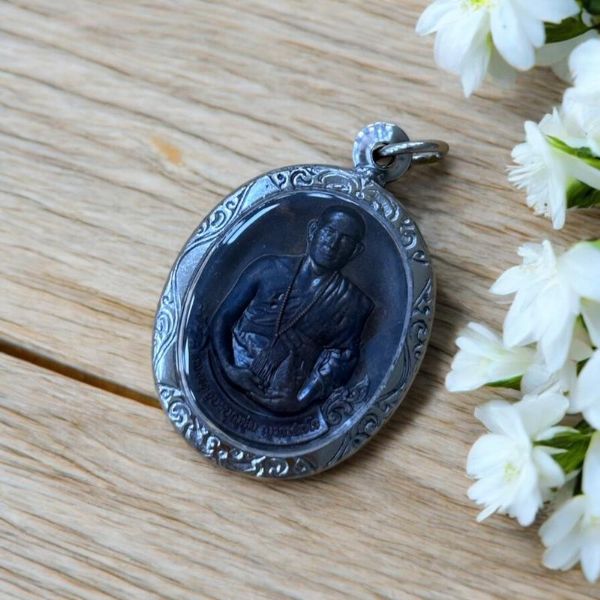 圖片 702古巴汶春雕花自身牌(鋼殼)