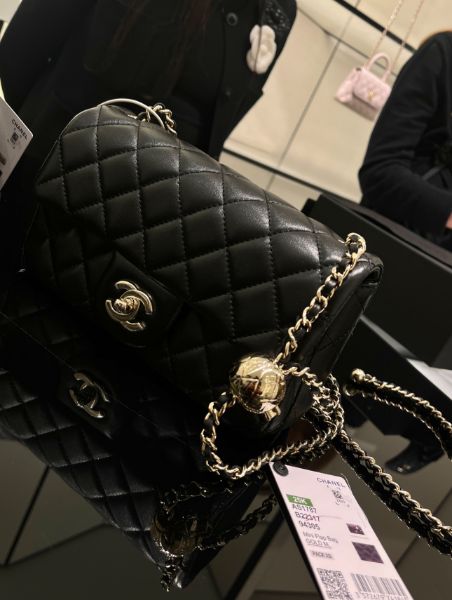 圖片 CHANEL 25K AS1787 香檳金球 大 mini 黑 鍊帶肩背包