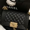 圖片 CHANEL Boy 20 cm 荔枝黑金 