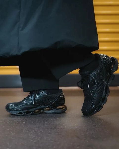 Mizuno Wave Prophecy LS Black D1GA333701	