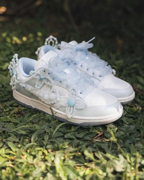 Susan Fang x Nike Dunk Wmns Artist Collection HV8575100	