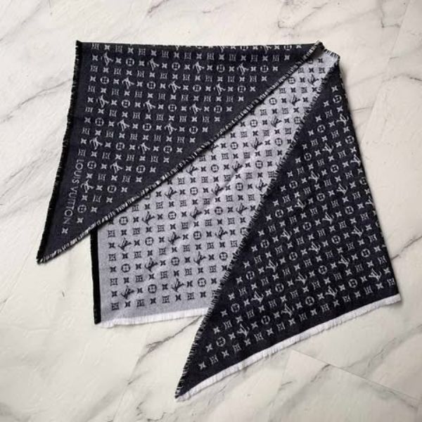 圖片 Lv 黑灰老花三角巾