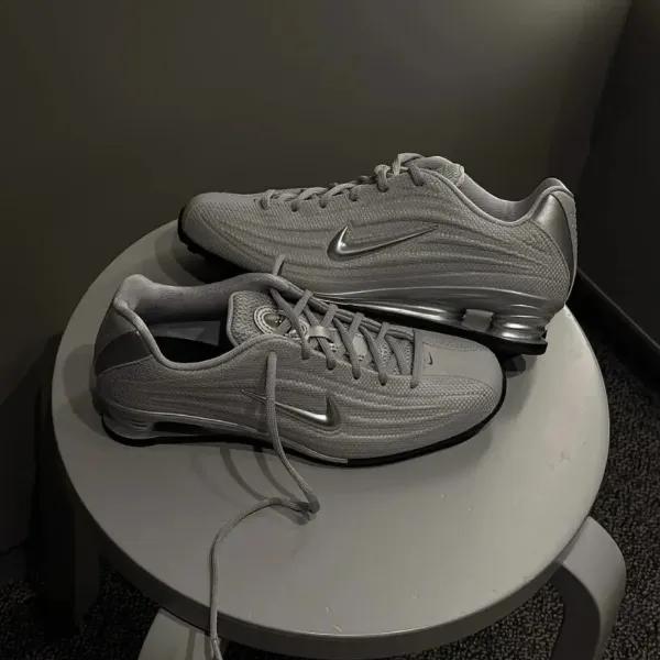 iSNEAKERS 調貨 Nike Shox Z "Silver Grey" 銀灰 HQ7540-001