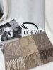 圖片 LOEWE 經典款 棋盤格圍巾 奶茶色