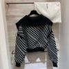 圖片 Chanel 21b黑白條紋針織翻領長袖