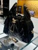 圖片 CHANEL AS5311 25C 秀款 小型Hobo 肩背包 黑 30*26*14 cm