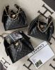 圖片 CHANEL AS5311 25C 秀款 小型Hobo 肩背包 黑 30*26*14 cm