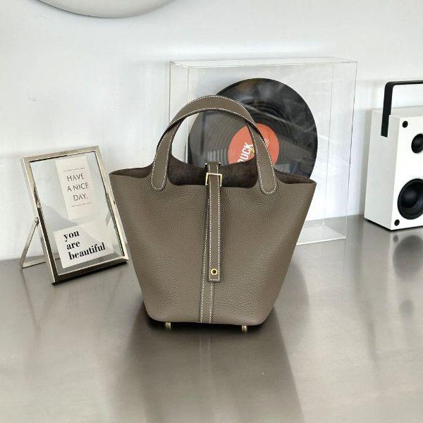 圖片 Hermes P18 大象灰金