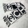 圖片 Chanel 25k 新款黑白字母流蘇圍巾