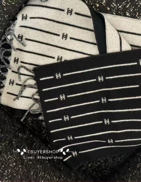 圖片 Chanel 25b 滿版logo 黑 雙面羊絨圍巾🧣