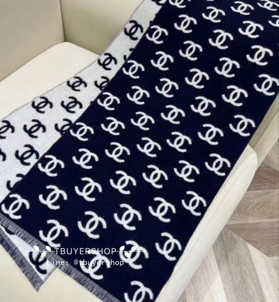 圖片 Chanel 秒殺款🔥經典百搭 滿版雙面圍巾