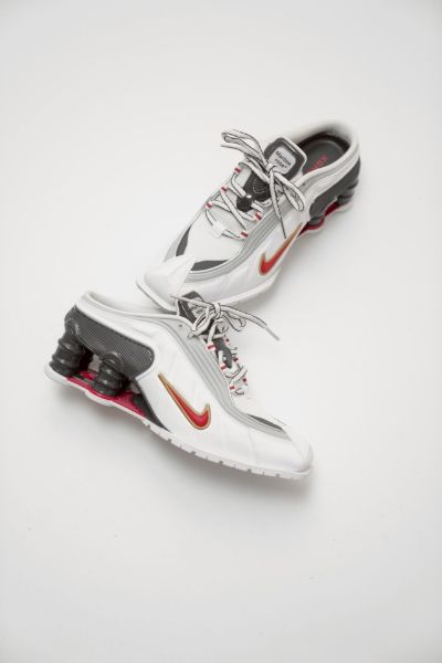 Martine Rose x Nike Shox MR4 Wmns White and Varsity Red IM5420100	