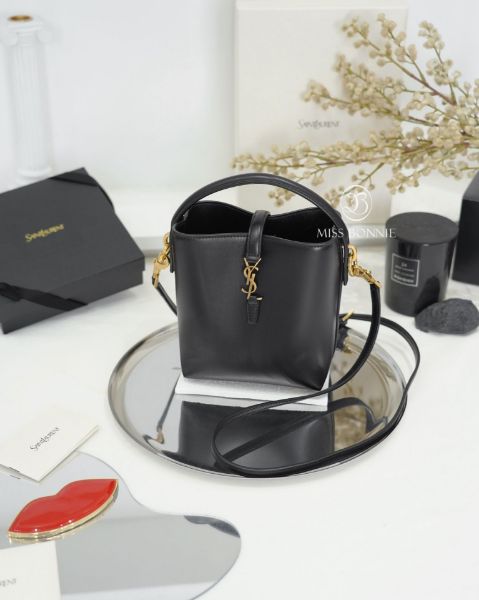 圖片 YSL  LE 37 亮面皮革迷你水桶包-黑色/金釦(預購)