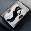 NICEDAY 代購 Nike Air Foamposite Pro Pearl 2025 奶油白 貝殼 太空鞋 男鞋 HF0794-200