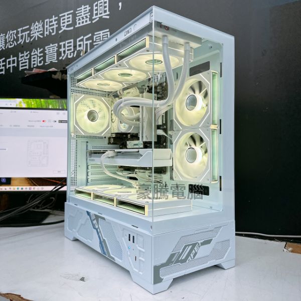 圖片 萌兔3號 AMD R7 7700 MPK 獨顯 RX9060XT 白色 暗黑犬 電競主機 TYPE-C