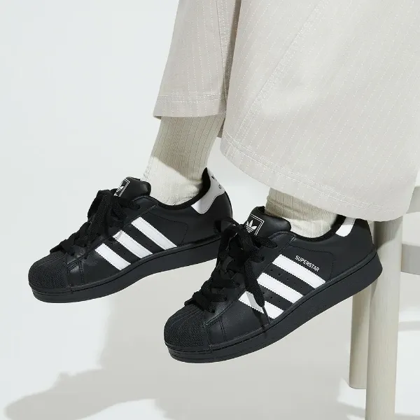 iSNEAKERS 現貨 Adidas Superstar 2 "Core Black" 黑白貝殼鞋 JENNIE同款 JI0079