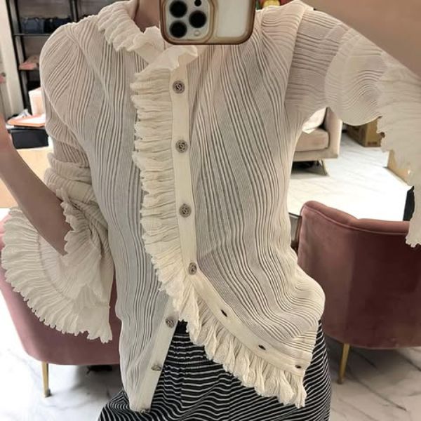 圖片 Chanel 白色皺摺花邊鑽釦logo開衫上衣