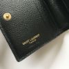 圖片 《現貨在台最低特價 》Saint Laurent YSL Monogram魚子醬壓紋皮革對摺短夾 黑色