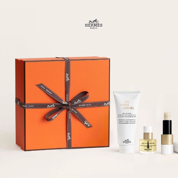 圖片 Hermès 愛馬仕香氛  秋冬滋潤禮盒 指緣油/護手霜/護唇膏附束口袋 - 精選禮盒/專櫃緞帶包裝