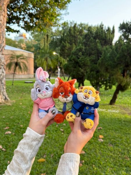 圖片 Disney 迪士尼 正版授權 動物方城市 抱頭磁吸吊飾 毛絨 抱臉 鑰匙圈 3隻一組/預購