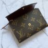 圖片 《現貨最低特價 》Louis Vuitton LV  經典Monogram老花信封式設計短夾