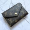圖片 《現貨最低特價 》Louis Vuitton LV  經典Monogram老花信封式設計短夾