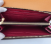 圖片 《在台現貨最低特價 》Louis Vuitton LV  經典老花拉鍊長夾 (紫紅色)