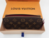 圖片 《在台現貨最低特價 》Louis Vuitton LV  經典老花拉鍊長夾 (紫紅色)