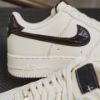 NICEDAY 代購 Nike Air Force 1 米白 深棕 皮革 荔枝 壓紋 IH7332-001