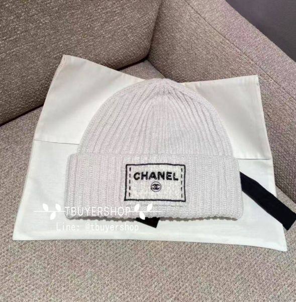 圖片 Chanel 25k 白色 珠珠logo冷帽 針織帽 毛帽