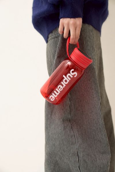 Supreme FW25 Week13 SOL Water Bottle Lantern	