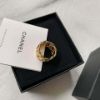 圖片 Chanel 24p金色寬版水鑽logo戒指