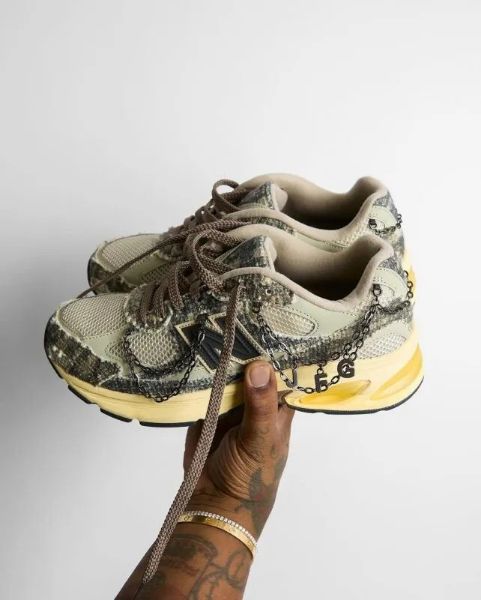 Joe Freshgoods x New Balance NB 2010 Bag Lady U2010JG1	