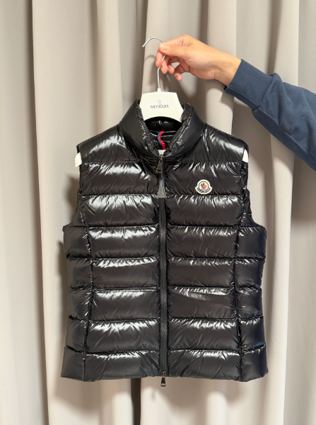 圖片 必備百搭款｜Moncler 經典羽絨背心