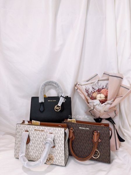 圖片 Michael Kors｜MK Sheila 小號殺手包