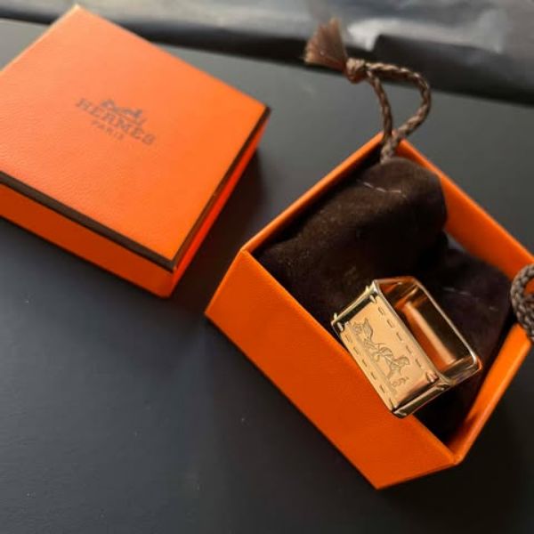 圖片 Hermes 淡金馬車絲巾釦