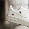 NICEDAY 現貨 NIKE Air Force 1 紅白 2026 馬年 脫韁野馬 小馬 新年 刺繡 復古 IQ1143-100