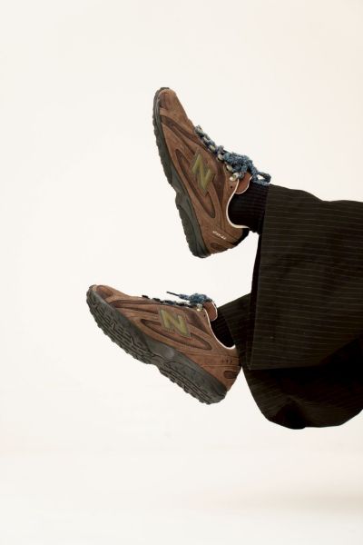 BASKETCASE x New Balance 204L Pine Valley