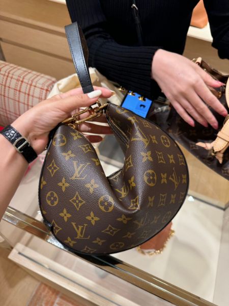 圖片 LV COOCKIE BB 幸運餅乾包 M15056